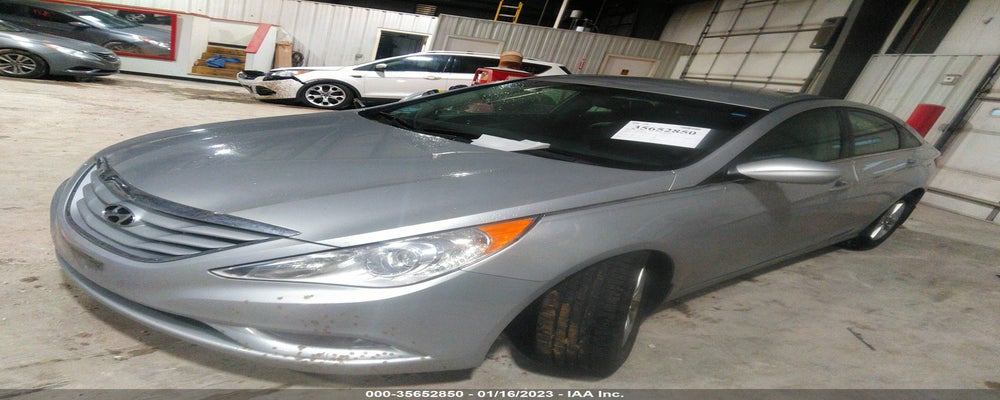5NPEB4AC6DH588771 2013 HYUNDAI SONATA photo no. 2