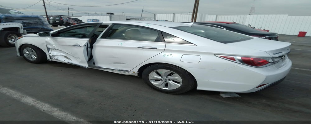 KMHEC4A46FA138193 2015 HYUNDAI SONATA HYBRID photo no. 3