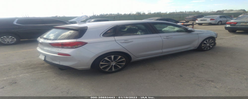 KMHH35LE3KU090721 2019 HYUNDAI ELANTRA GT photo no. 4