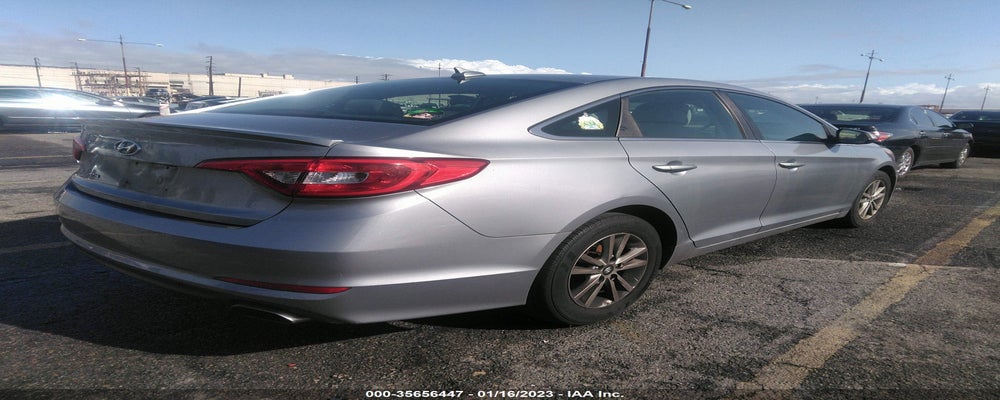5NPE24AFXFH004305 2015 HYUNDAI SONATA photo no. 4