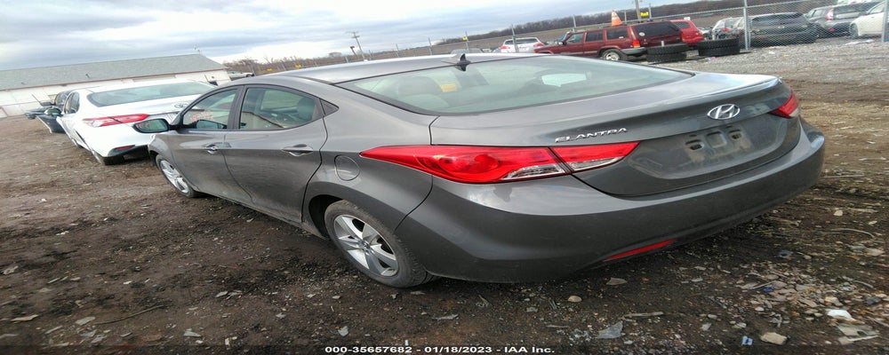 5NPDH4AE8DH374571 2013 HYUNDAI ELANTRA photo no. 3
