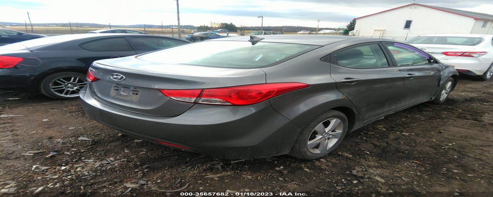5NPDH4AE8DH374571 2013 HYUNDAI ELANTRA photo no. 4