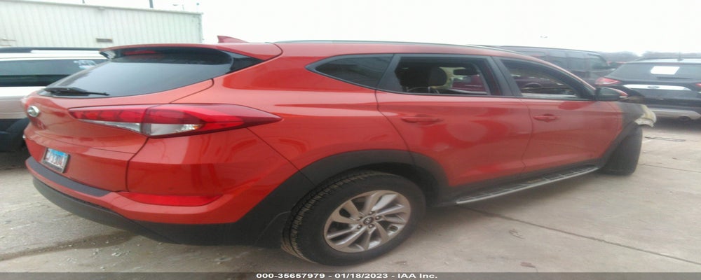 KM8J33A49HU421150 2017 HYUNDAI TUCSON photo no. 4