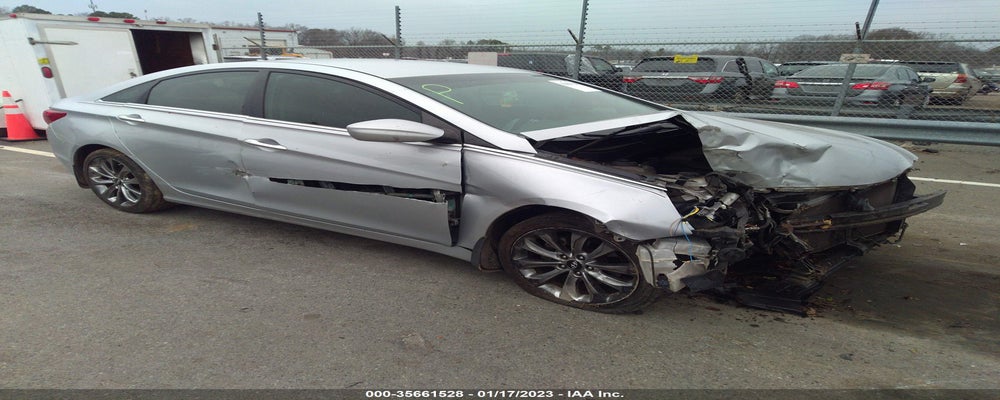 5NPEC4ACXCH356623 2012 HYUNDAI SONATA photo no. 11