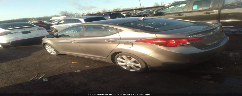 5NPDH4AE3DH424728 2013 HYUNDAI ELANTRA photo no. 3