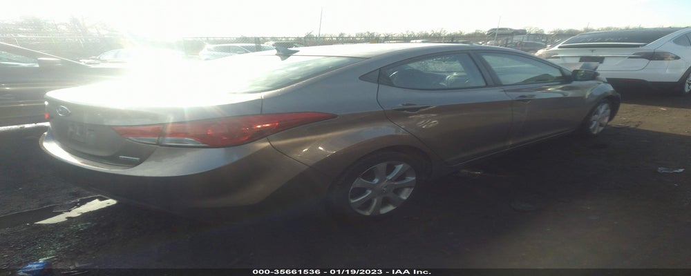 5NPDH4AE3DH424728 2013 HYUNDAI ELANTRA photo no. 4