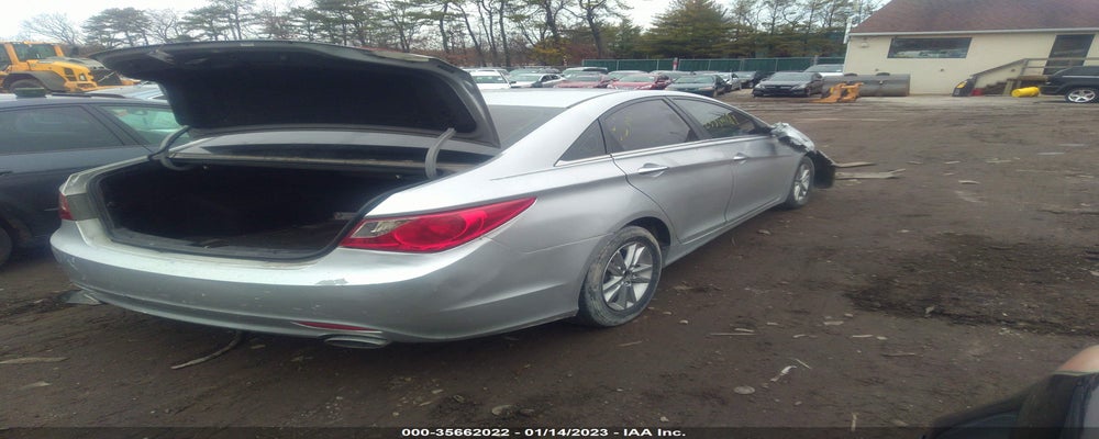 5NPEC4AC9DH733959 2013 HYUNDAI SONATA photo no. 4