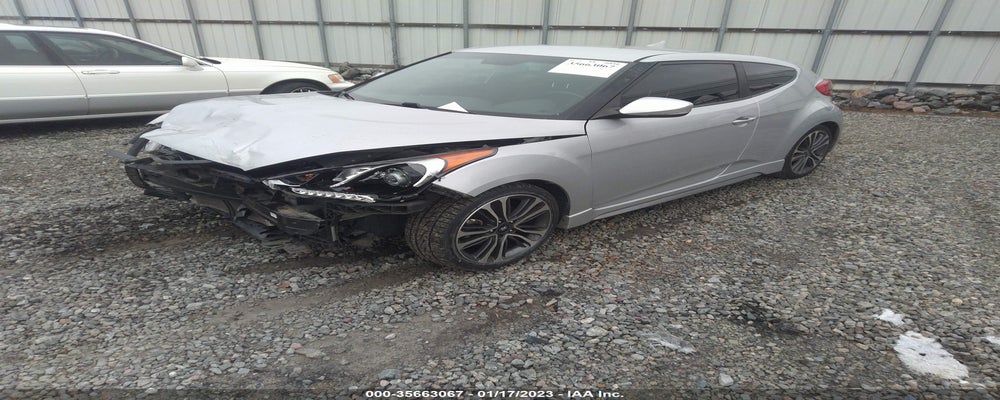 KMHTC6AE1GU273058 2016 HYUNDAI VELOSTER photo no. 2