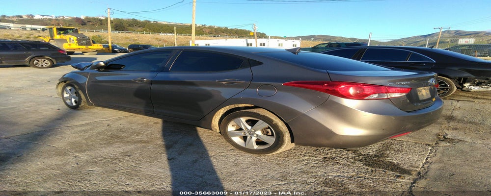 5NPDH4AE3DH230345 2013 HYUNDAI ELANTRA photo no. 3