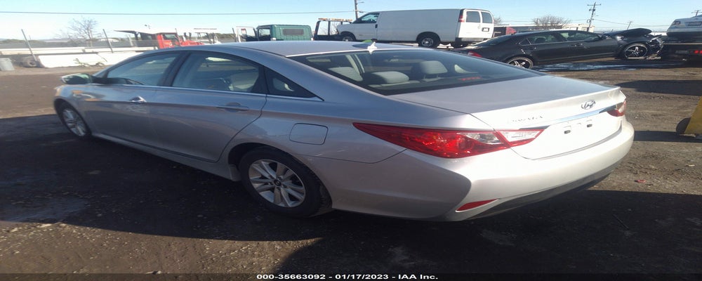 5NPEB4ACXEH813159 2014 HYUNDAI SONATA photo no. 3