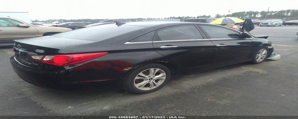 5NPEC4AC9BH039978 2011 HYUNDAI SONATA photo no. 4