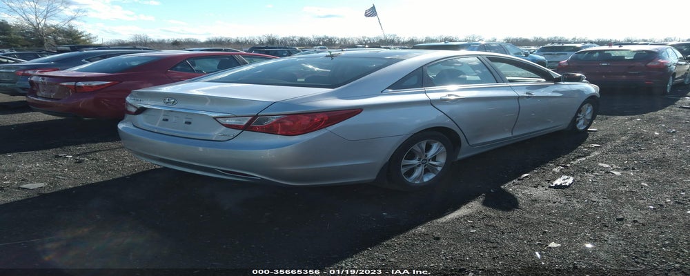 5NPEC4AC7DH551807 2013 HYUNDAI SONATA photo no. 4