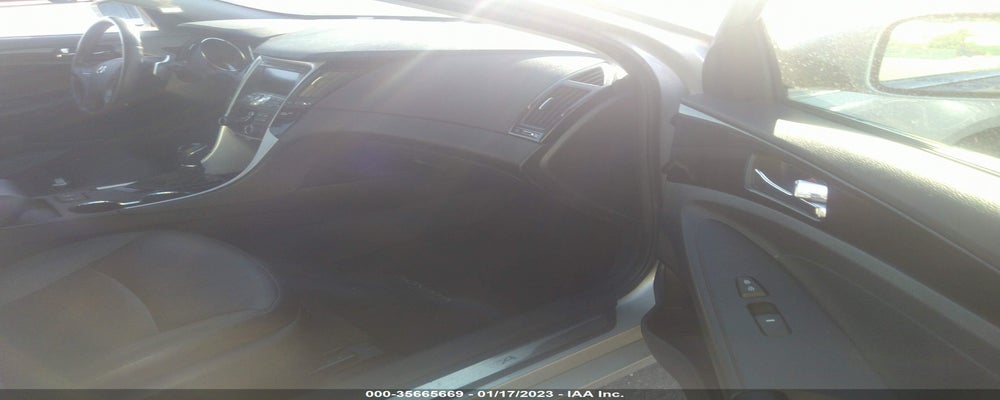 5NPEC4AB2BH293863 2011 HYUNDAI SONATA photo no. 5