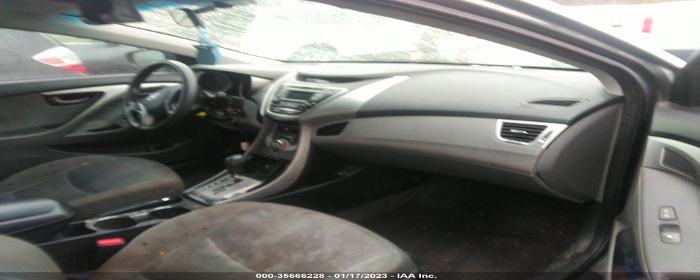 5NPDH4AE4DH324749 2013 HYUNDAI ELANTRA photo no. 5