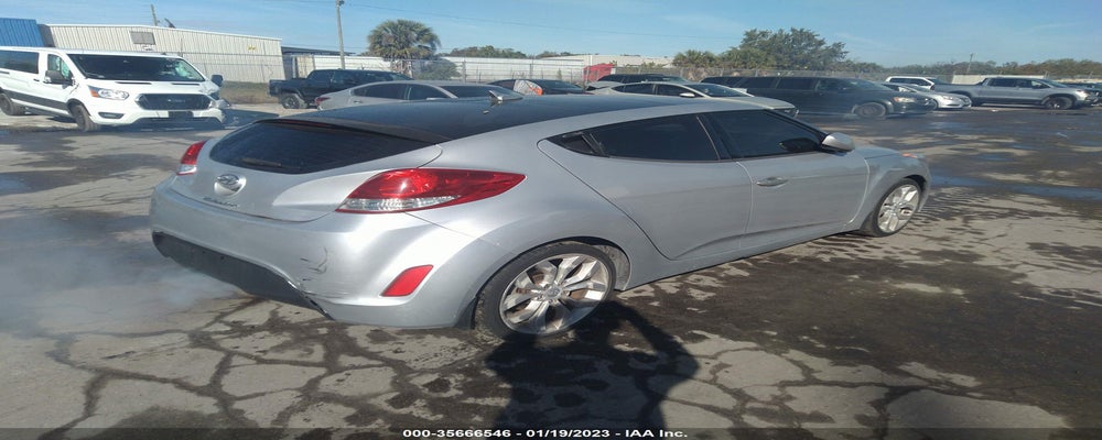 KMHTC6AD1CU053372 2012 HYUNDAI VELOSTER photo no. 4