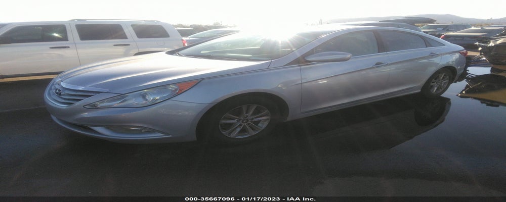 5NPEB4AC1DH664381 2013 HYUNDAI SONATA photo no. 2