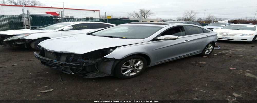5NPEC4AC9BH235483 2011 HYUNDAI SONATA photo no. 2