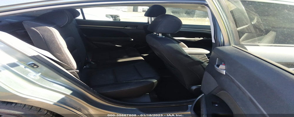 KMHD84LFXHU245602 2017 HYUNDAI ELANTRA photo no. 8