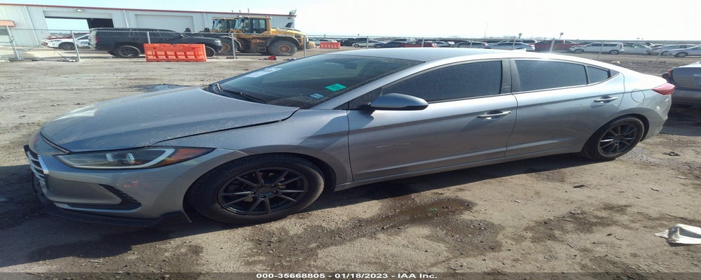 5NPD74LF9HH111780 2017 HYUNDAI ELANTRA photo no. 2