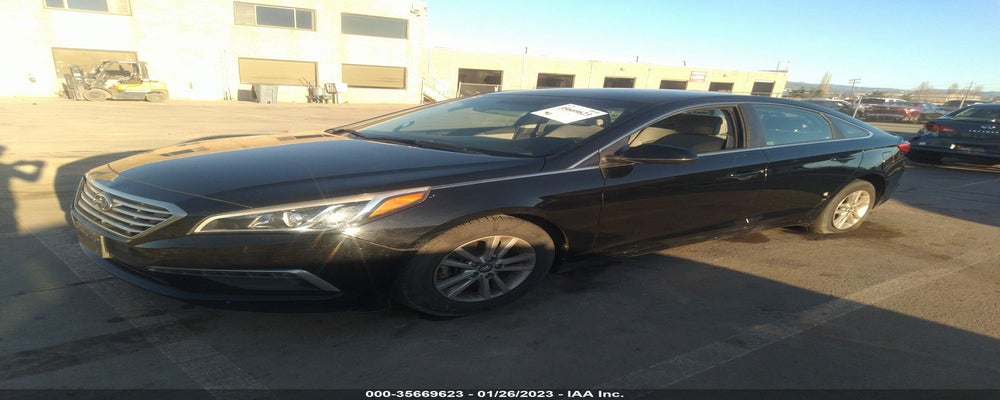 5NPE24AF8FH184349 2015 HYUNDAI SONATA photo no. 2