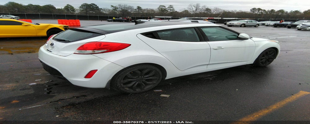 KMHTC6ADXDU156128 2013 HYUNDAI VELOSTER photo no. 4