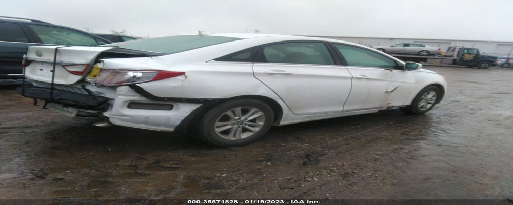 5NPEB4ACXDH646476 2013 HYUNDAI SONATA photo no. 4