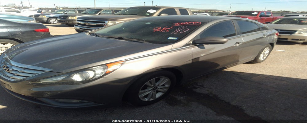 5NPEB4AC4BH206332 2011 HYUNDAI SONATA photo no. 2