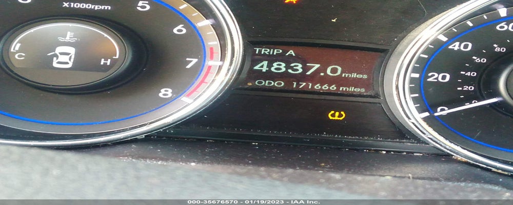 5NPEB4AC8BH078757 2011 HYUNDAI SONATA photo no. 7