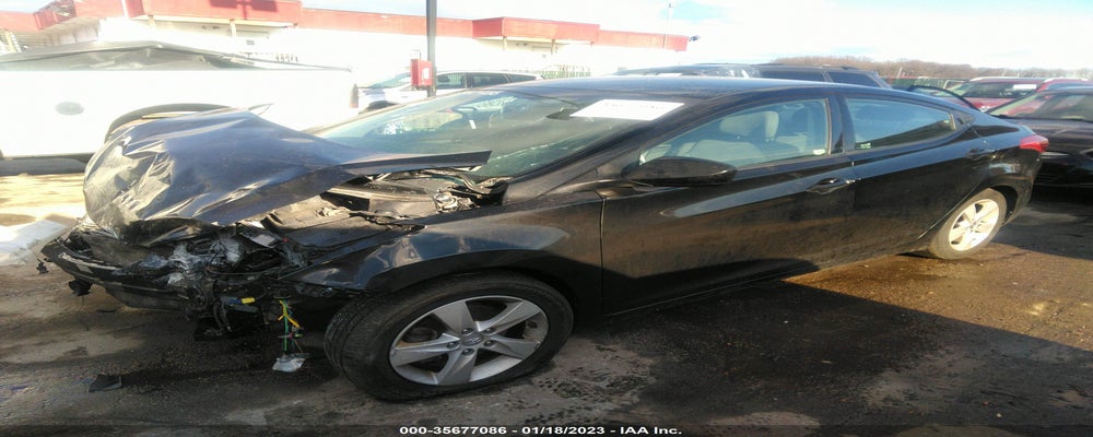 KMHDH4AE2DU907306 2013 HYUNDAI ELANTRA photo no. 2