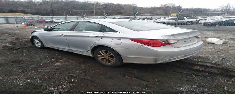 5NPEB4AC5BH079378 2011 HYUNDAI SONATA photo no. 3