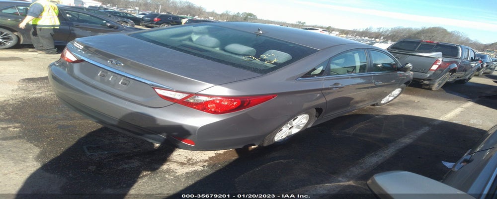 5NPEB4AC3EH827419 2014 HYUNDAI SONATA photo no. 4