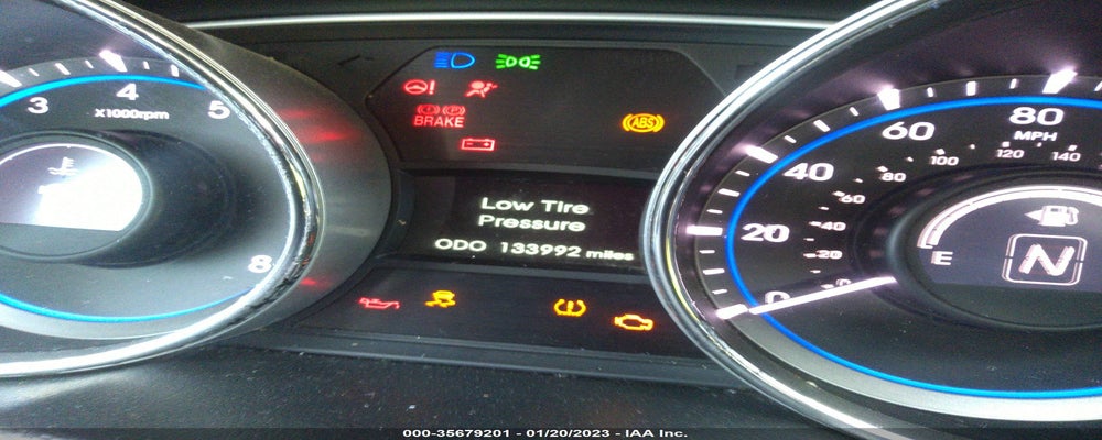 5NPEB4AC3EH827419 2014 HYUNDAI SONATA photo no. 7