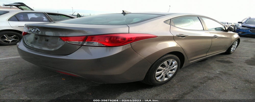 5NPDH4AE7DH181375 2013 HYUNDAI ELANTRA photo no. 4