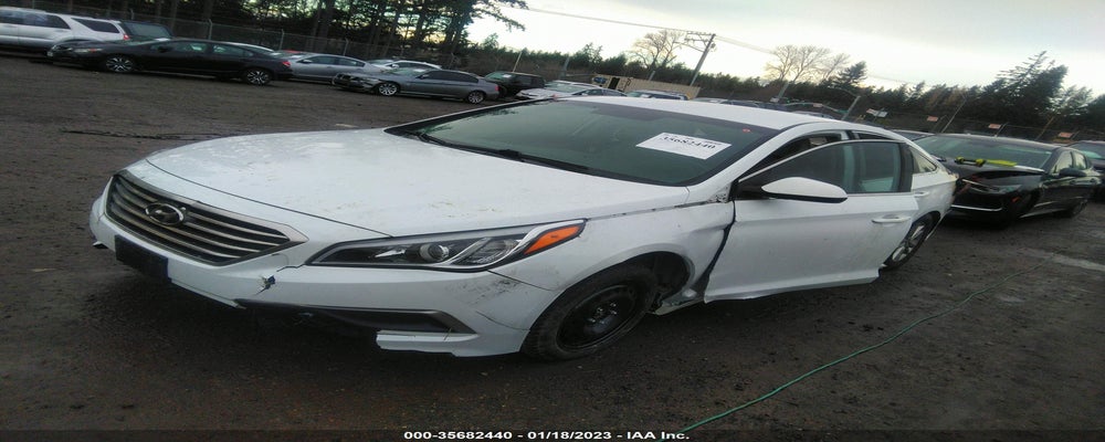 5NPE24AF1HH482163 2017 HYUNDAI SONATA photo no. 2