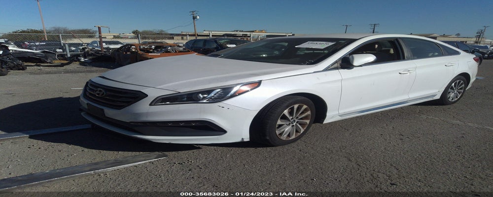 5NPE34AF0FH100781 2015 HYUNDAI SONATA photo no. 2