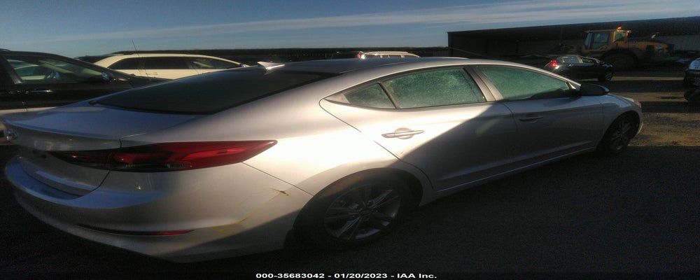 5NPD84LFXJH267197 2018 HYUNDAI ELANTRA photo no. 4