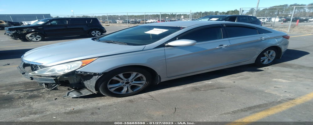 5NPEB4AC3BH100292 2011 HYUNDAI SONATA photo no. 2