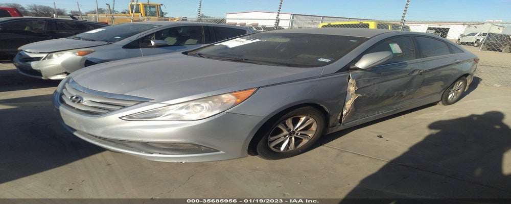 5NPEB4AC9EH907677 2014 HYUNDAI SONATA photo no. 2