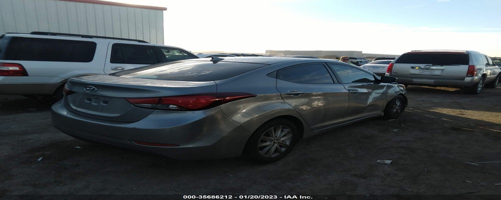 KMHDH4AE0FU358398 2015 HYUNDAI ELANTRA photo no. 4
