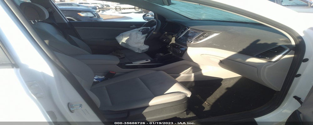 KM8J23A42HU559227 2017 HYUNDAI TUCSON photo no. 5