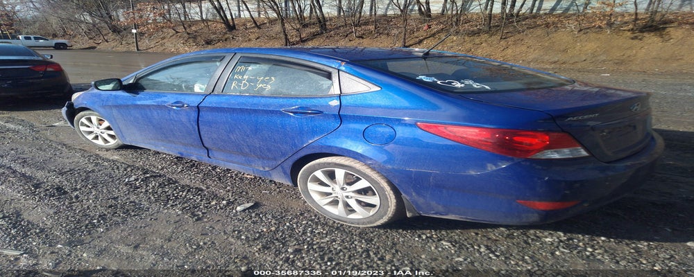 KMHCU4AE7DU276608 2013 HYUNDAI ACCENT photo no. 3
