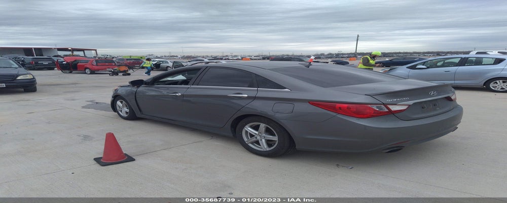 5NPEC4AB2CH487956 2012 HYUNDAI SONATA photo no. 3