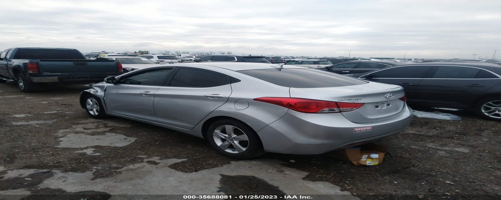 5NPDH4AE2DH315077 2013 HYUNDAI ELANTRA photo no. 3