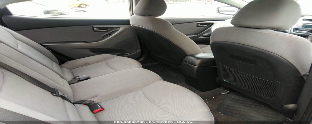 5NPDH4AE8GH758127 2016 HYUNDAI ELANTRA photo no. 8