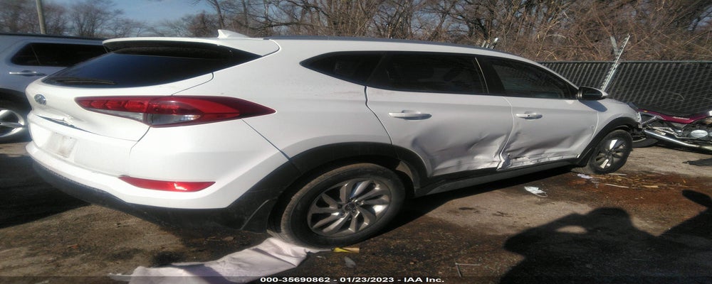 KM8J33A4XJU803709 2018 HYUNDAI TUCSON photo no. 4