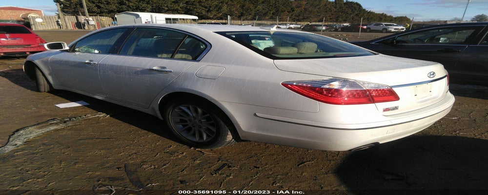 KMHGC4DE3AU087515 2010 HYUNDAI GENESIS photo no. 3