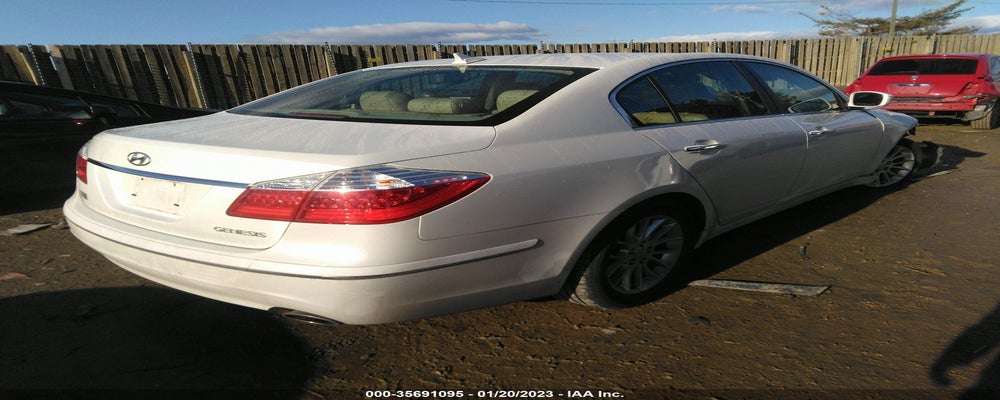 KMHGC4DE3AU087515 2010 HYUNDAI GENESIS photo no. 4