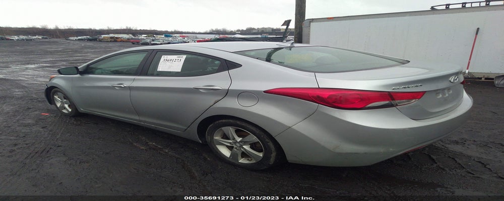 5NPDH4AE0DH302747 2013 HYUNDAI ELANTRA photo no. 3