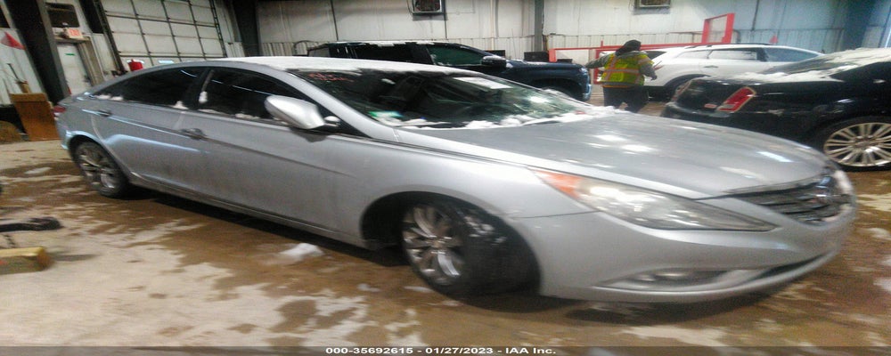 5NPEC4AC8BH054536 2011 HYUNDAI SONATA photo no. 9
