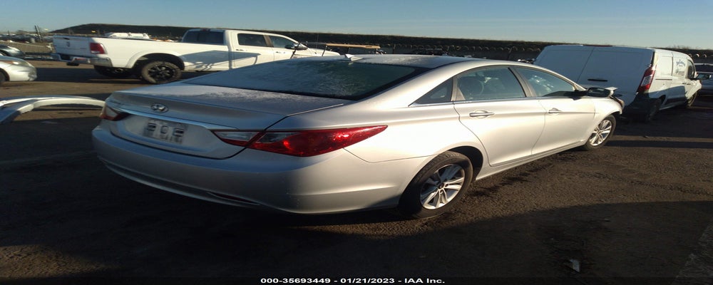 5NPEB4ACXDH620136 2013 HYUNDAI SONATA photo no. 4